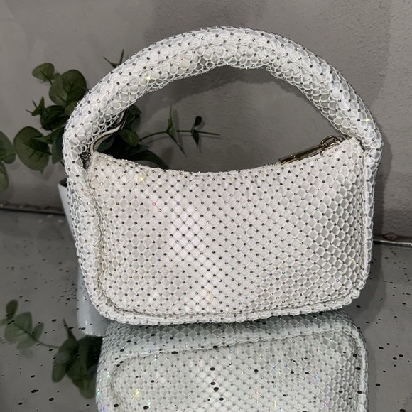 Vince Camuto Damsa Crystal Mesh Mini Shoulder Bag Beaded White Bridal - Picture 1 of 11
